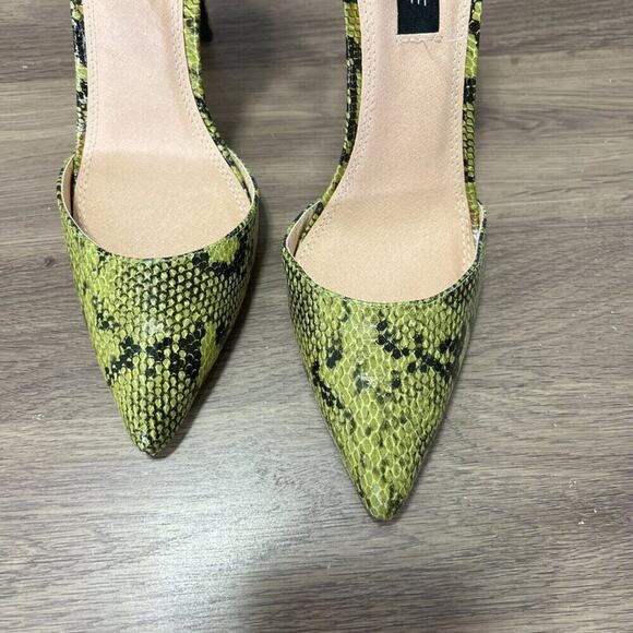 Shoedazzle Sophia & Lee Snake Skin April heels - Picture 3 of 9